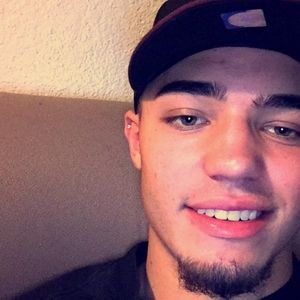 Meet your Posher, Rj